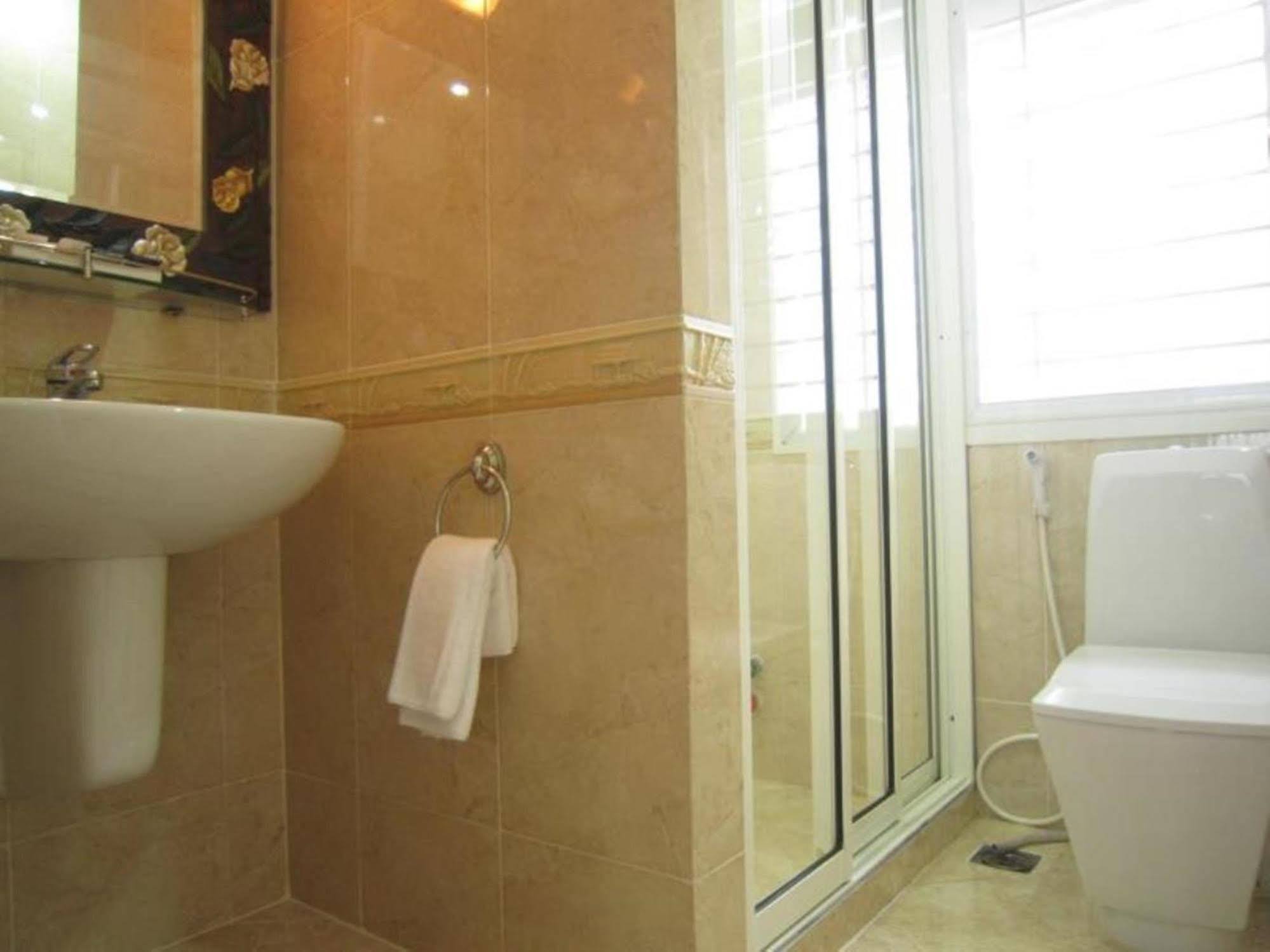 Hoang Thanh Thuy Hotel 1 TP. Hồ Chí Minh Ngoại thất bức ảnh