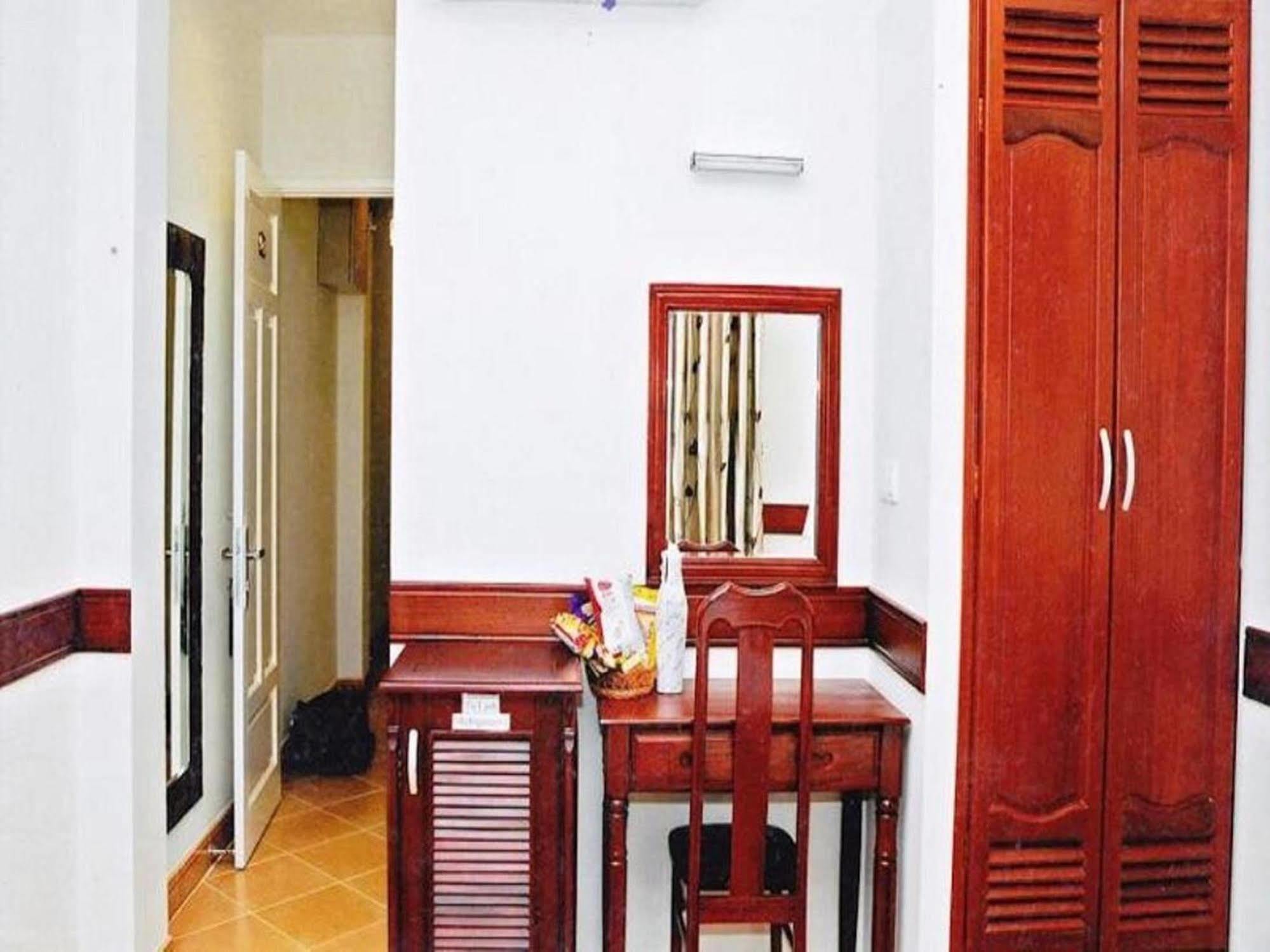 Hoang Thanh Thuy Hotel 1 TP. Hồ Chí Minh Ngoại thất bức ảnh