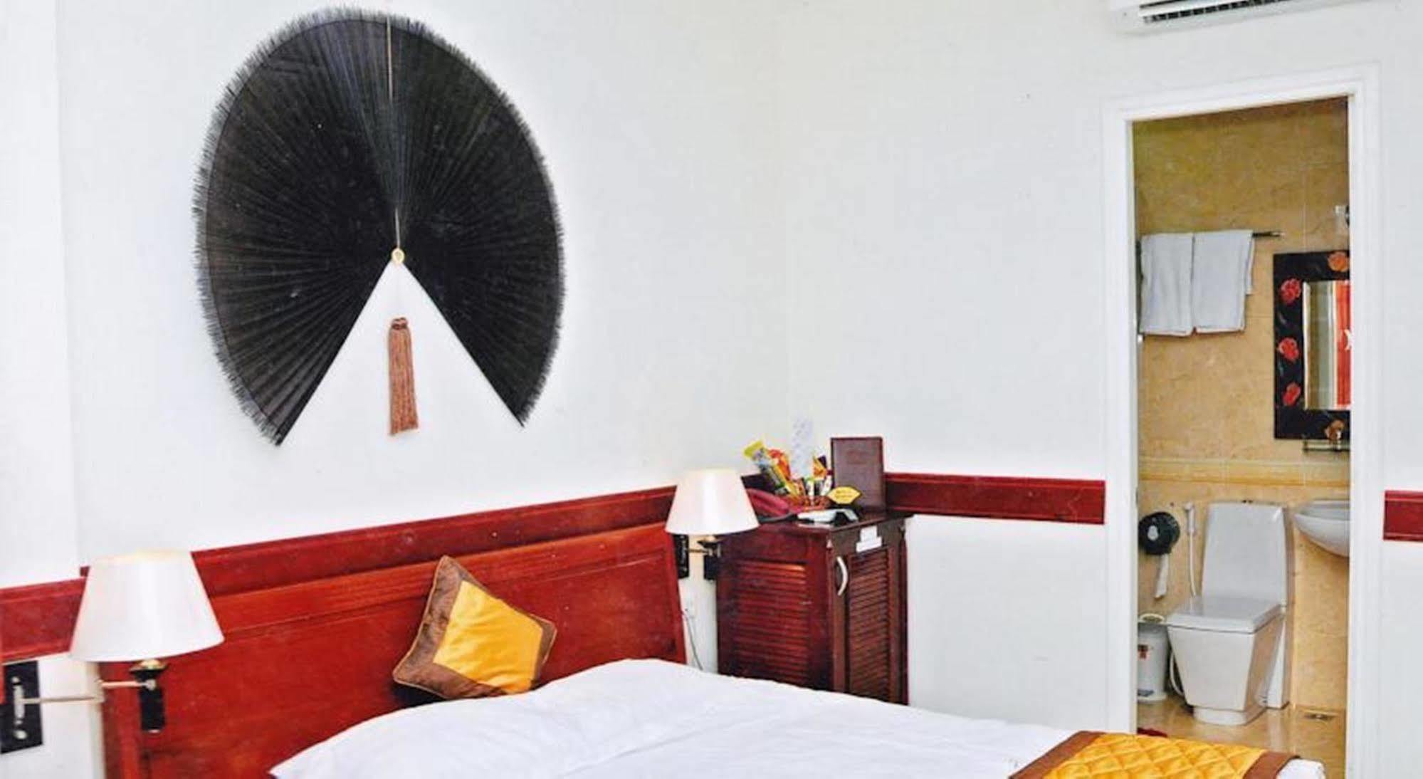 Hoang Thanh Thuy Hotel 1 TP. Hồ Chí Minh Ngoại thất bức ảnh